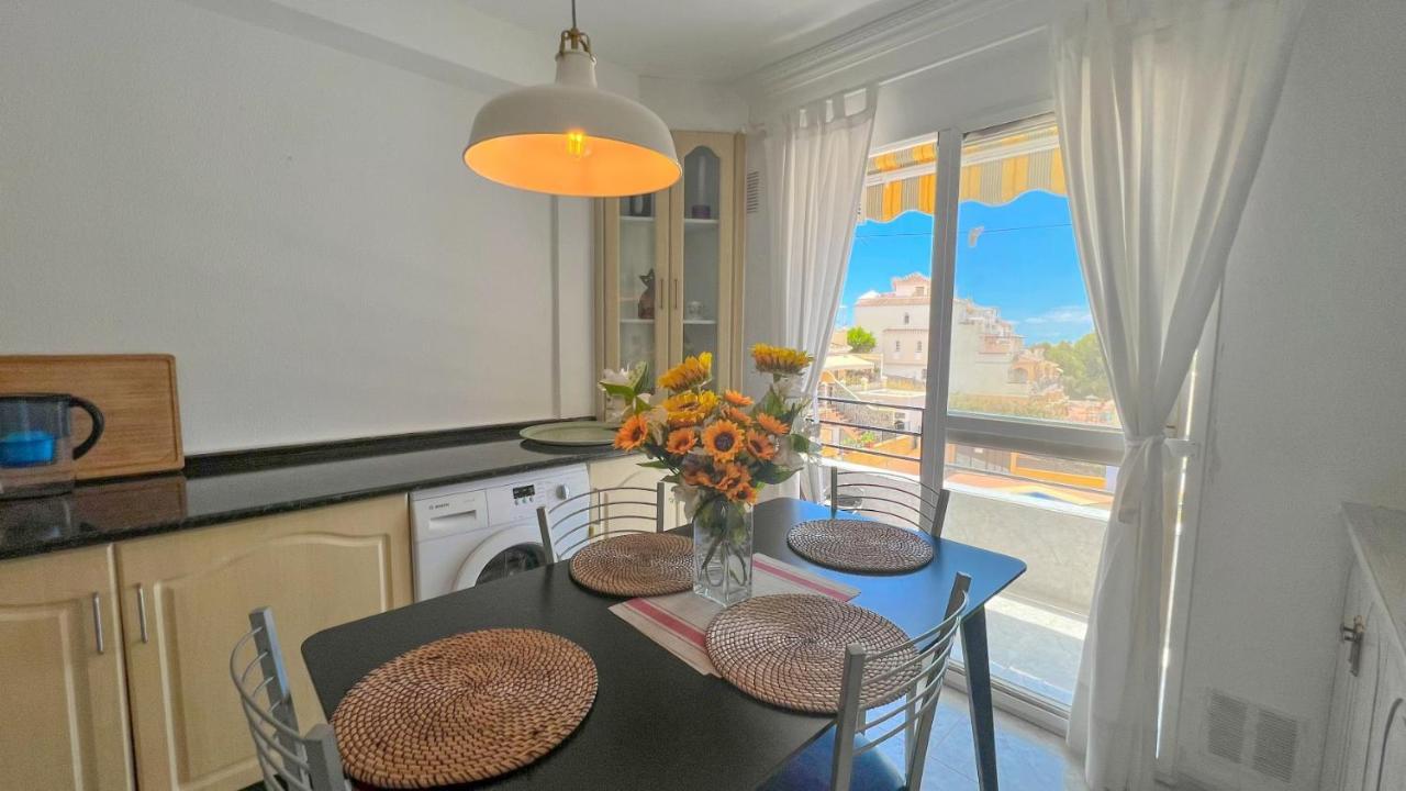Appartement Hawaii 1st Floor Burriana, Nerja