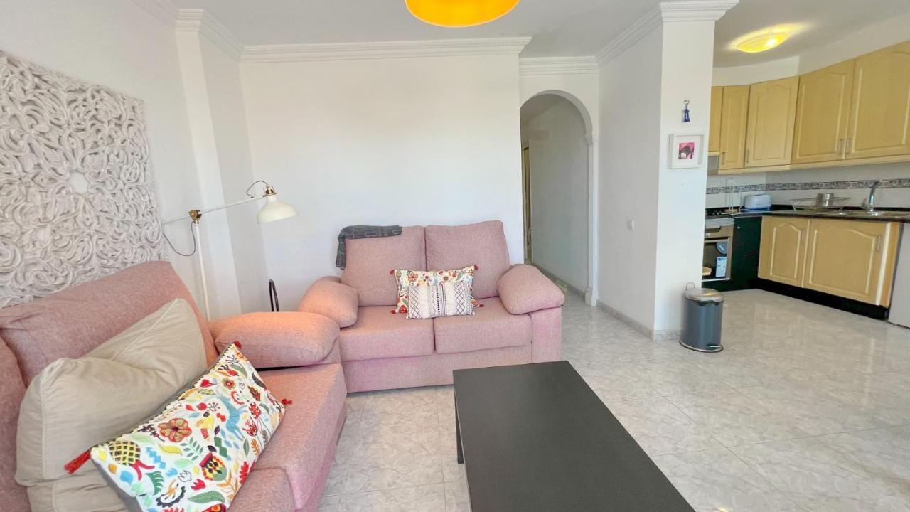 Appartement Hawaii 1st Floor Burriana, Nerja
