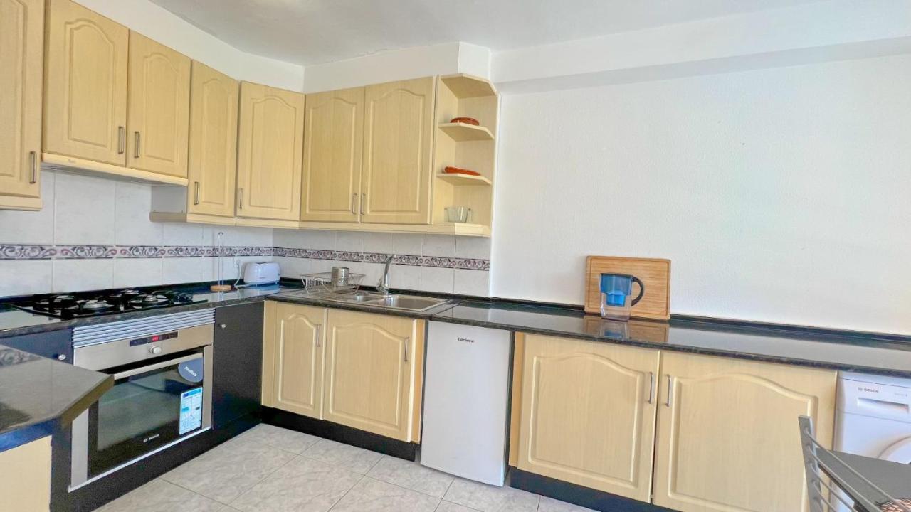 Hawaii 1st Floor Burriana, Appartement Nerja
